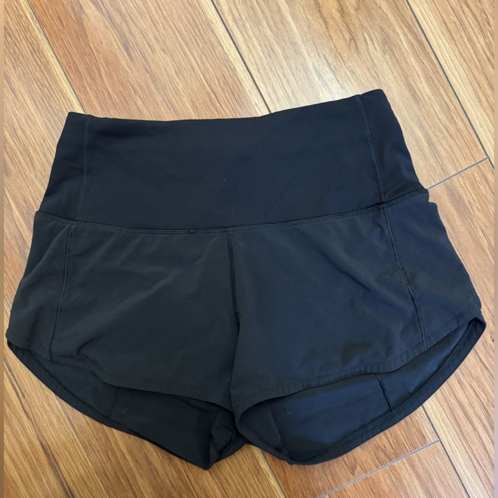 Lululemon Speed Up High-Rise Lined Short 4" in black XS